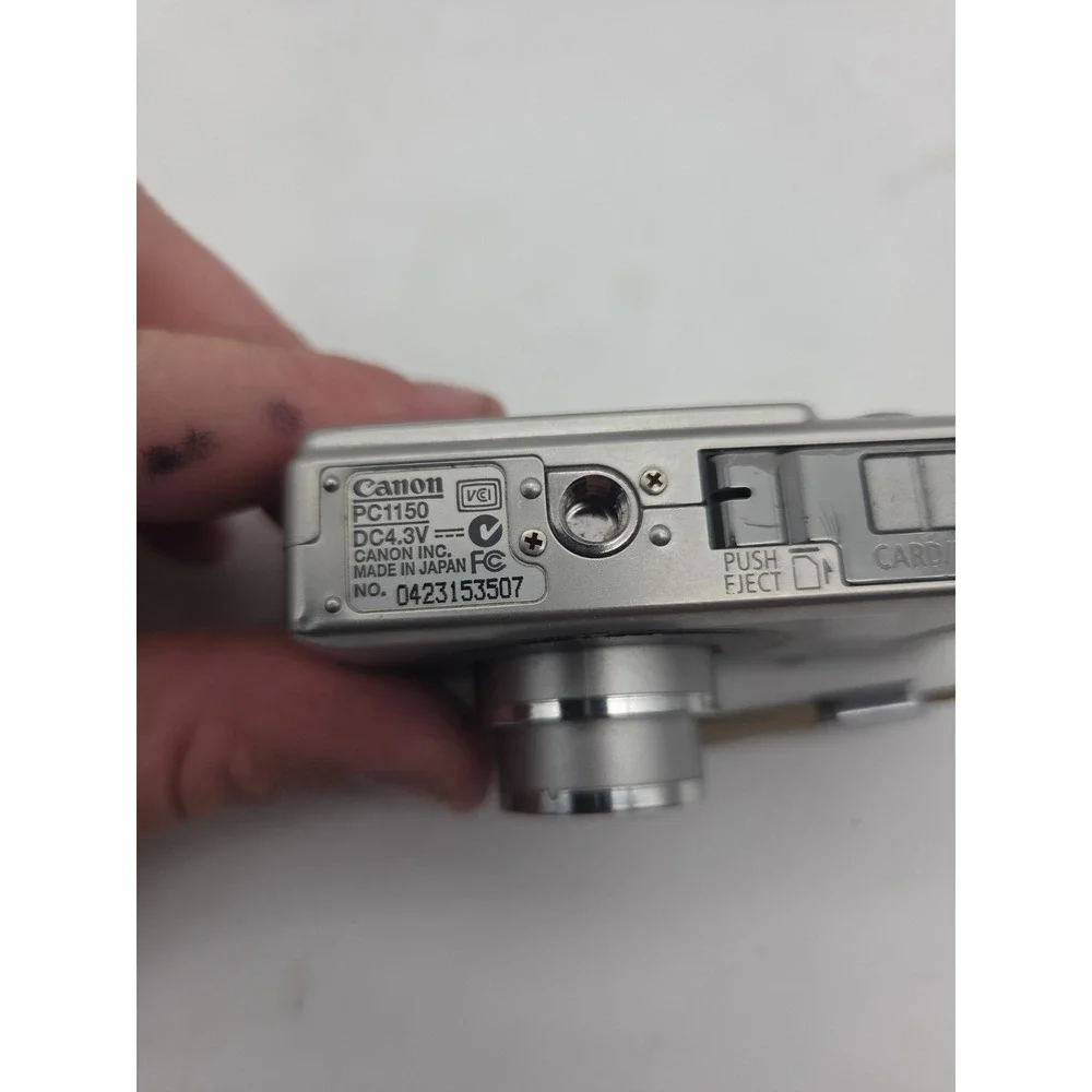 FOR PARTS/REPAIR - Canon PowerShot SD400 Digital ELPH Camera 5.0MP Silver
